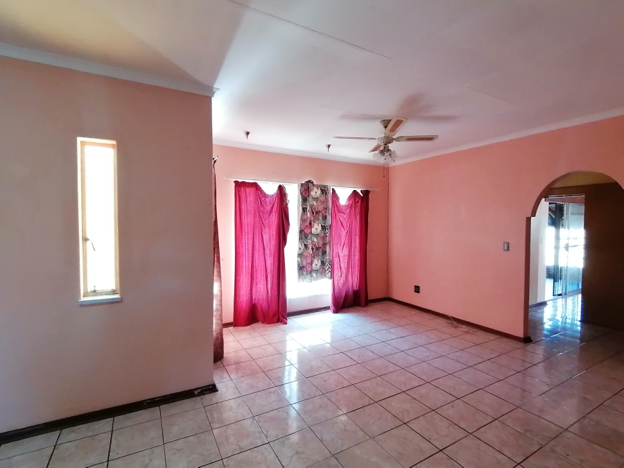 3 Bedroom Property for Sale in Orkney Park North West